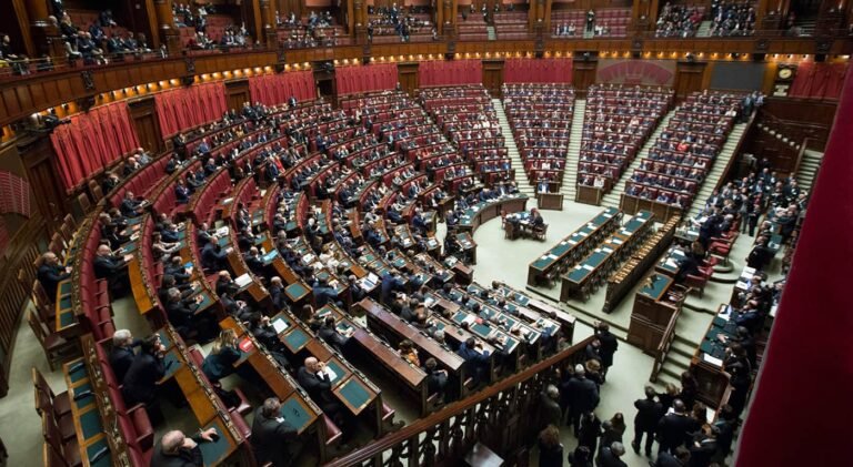 marco oriolesi wqlglhjr6og unsplash